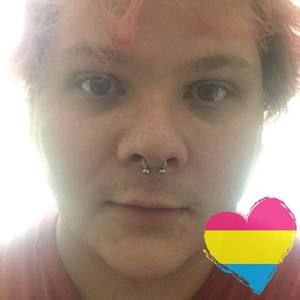 Meet your Posher, Kenneth